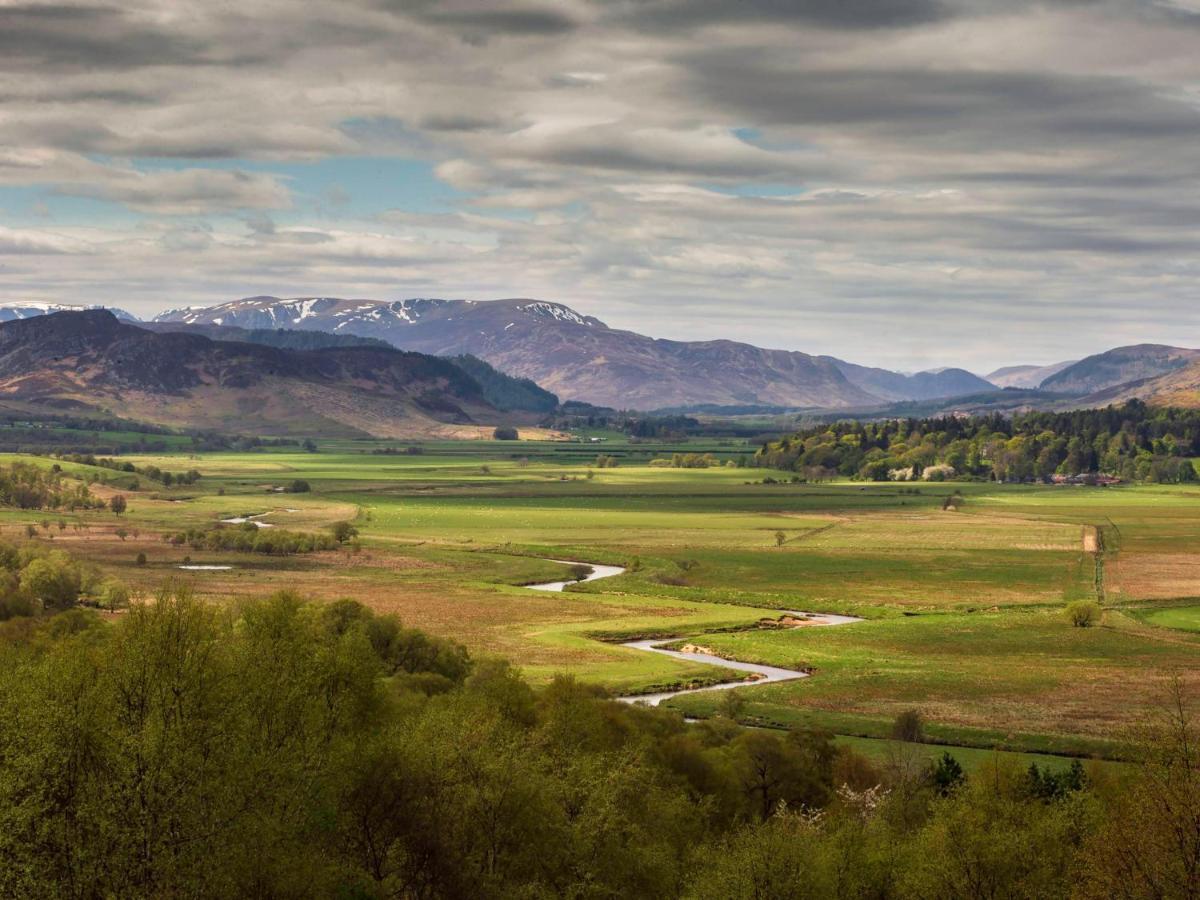 Glentruim Homestay B&B And Glamping Pods Ньютонмор Экстерьер фото