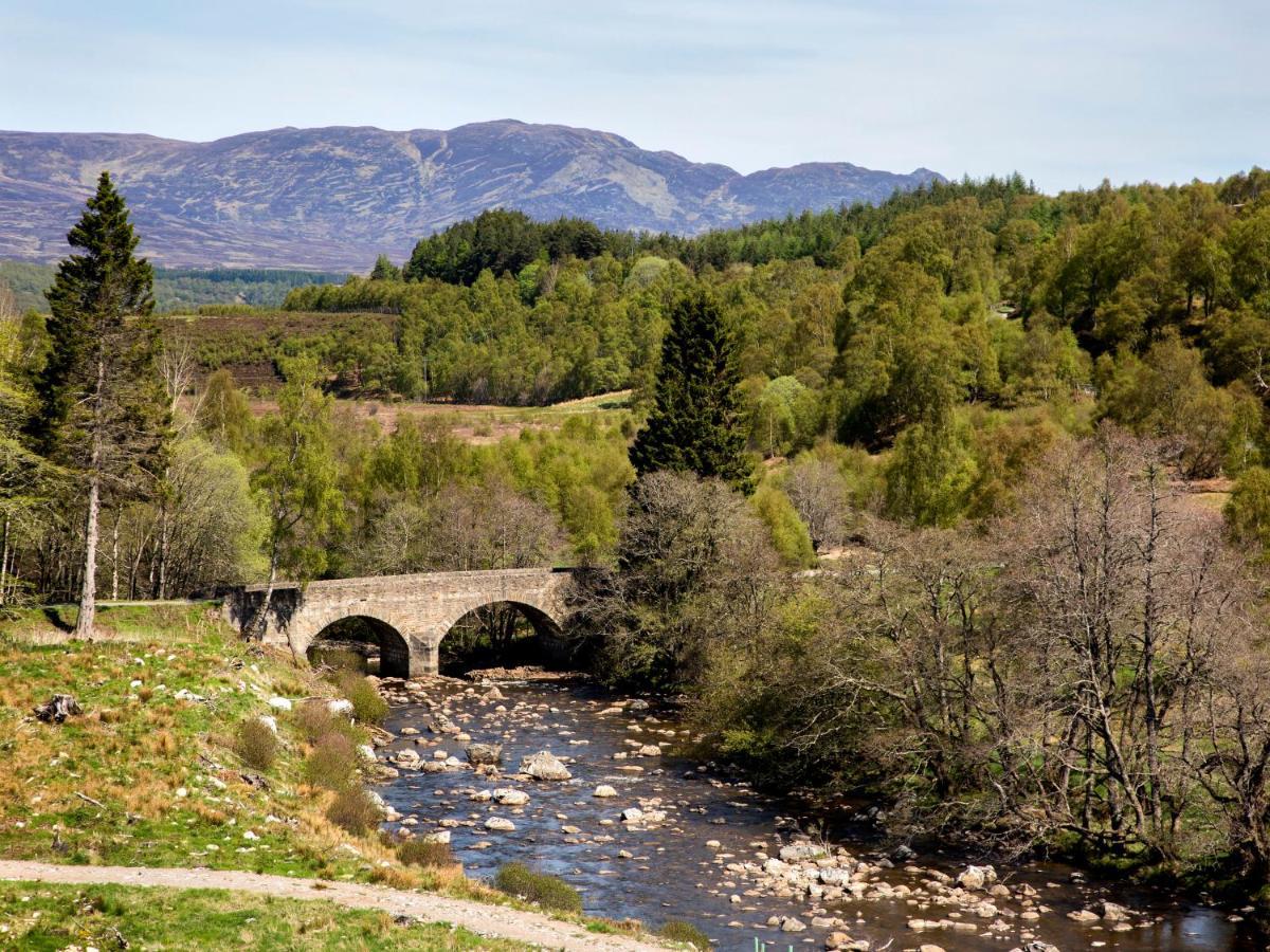 Glentruim Homestay B&B And Glamping Pods Ньютонмор Экстерьер фото